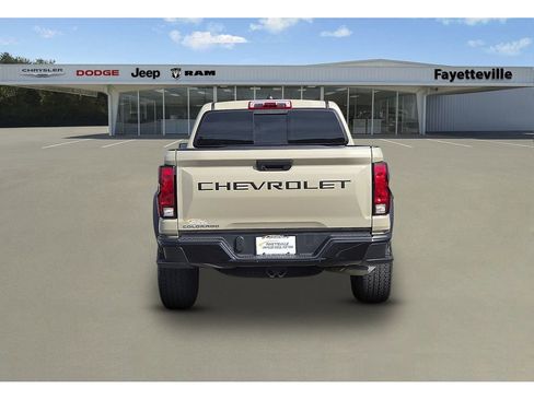 Used 2024 Chevrolet Colorado Trail Boss AWD/4WD image 4