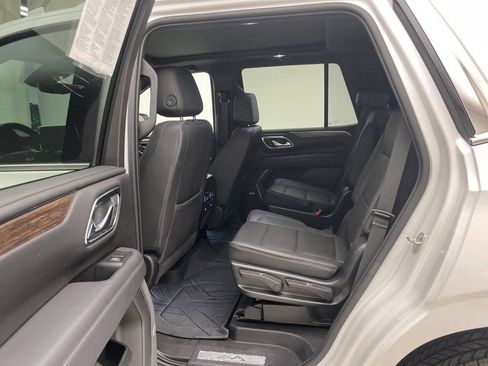 Used 2023 Chevrolet Tahoe High Country AWD/4WD image 9