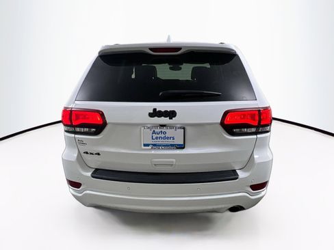 Used 2022 Jeep Grand Cherokee Laredo X image 6