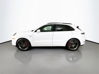 New 2026 Porsche Cayenne Turbo video 2