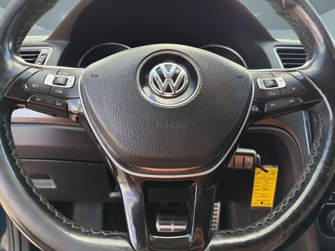 Used 2018 Volkswagen Passat 2.0T R-Line FWD image 11