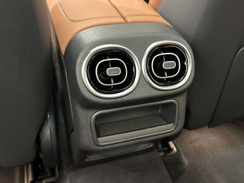 New 2026 Mercedes-Benz GLC 43 AMG 4MATIC image 25