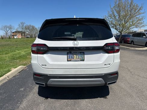 Used 2024 Honda Pilot Elite image 12