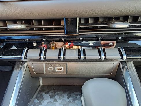 New 2026 GMC Canyon Elevation w/ Convenience Package image 29