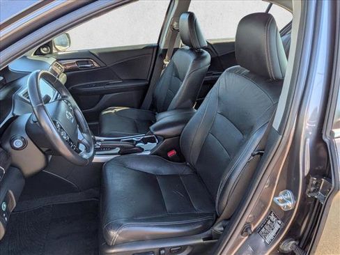 Used 2017 Honda Accord EX-L image 15