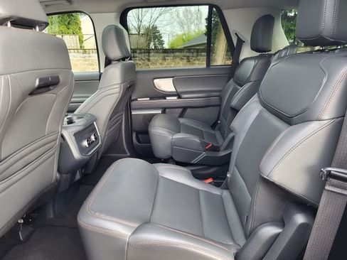 Certified 2025 Ford Expedition Active AWD/4WD image 17