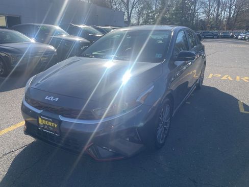 Used 2023 Kia Forte GT-Line image 3