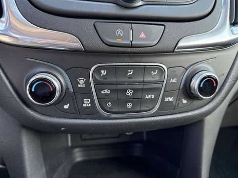 Used 2024 Chevrolet Equinox LT w/ LPO, Floor Liner Package AWD/4WD image 45