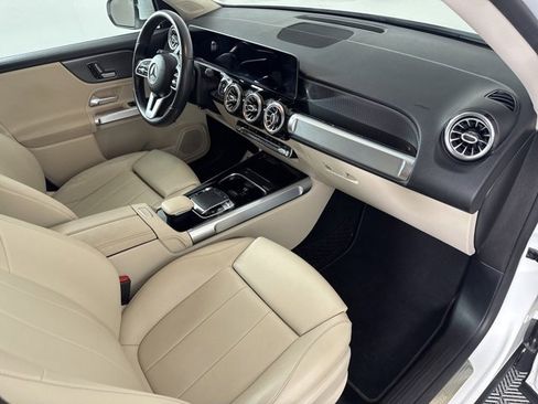 Used 2021 Mercedes-Benz GLB 250 image 15