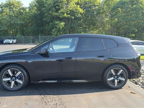Used 2023 BMW iX M60 w/ Executive Package image 2