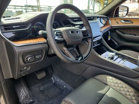 New 2026 Jeep Grand Cherokee L Summit w/ Obsidian Package AWD/4WD image 19