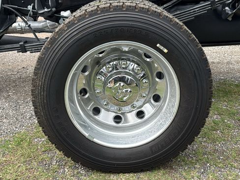 New 2026 RAM 5500 4x4 Crew Cab w/ Laramie Trim Package image 22