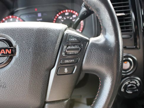 Used 2021 Nissan Titan PRO-4X w/ Pro-4x Convenience Package AWD/4WD image 36