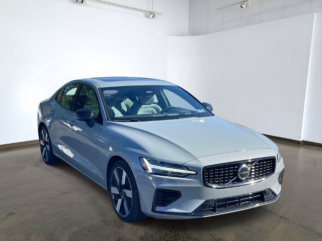 Used 2024 Volvo S60 T8 Ultimate AWD/4WD image 3