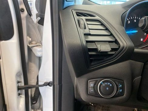 Used 2018 Ford Escape SE w/ SE Sport Appearance Package FWD image 13