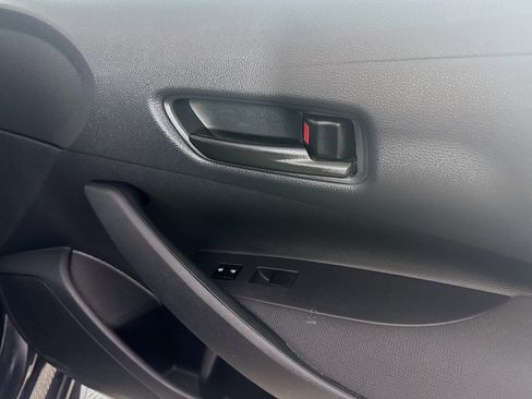 Used 2023 Toyota Corolla LE FWD image 30