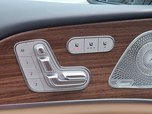 New 2026 Mercedes-Benz GLS 450 4MATIC image 15