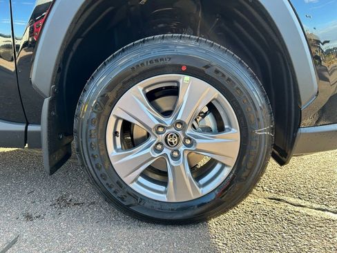 Used 2025 Toyota RAV4 XLE image 35