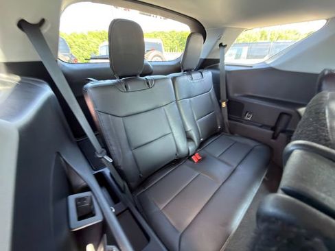 Used 2022 Ford Explorer XLT AWD/4WD image 11