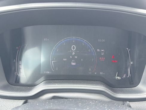 Used 2026 Toyota Corolla LE FWD image 31