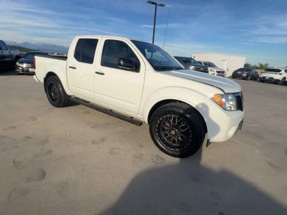 Used 2020 Nissan Frontier SV w/ Midnight Edition Floor Mats