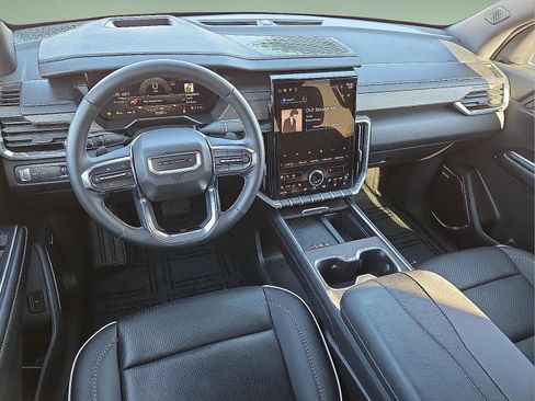 Used 2025 GMC Acadia Denali AWD/4WD image 10