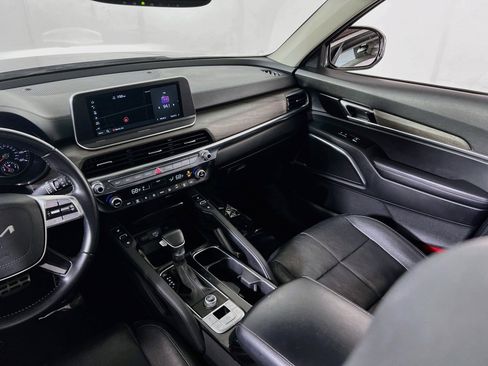 Used 2022 Kia Telluride SX w/ Towing Package FWD image 24