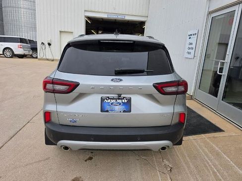Certified 2023 Ford Escape Platinum AWD/4WD image 11