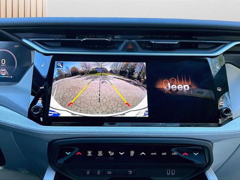 New 2026 Jeep Cherokee Laredo AWD/4WD image 13