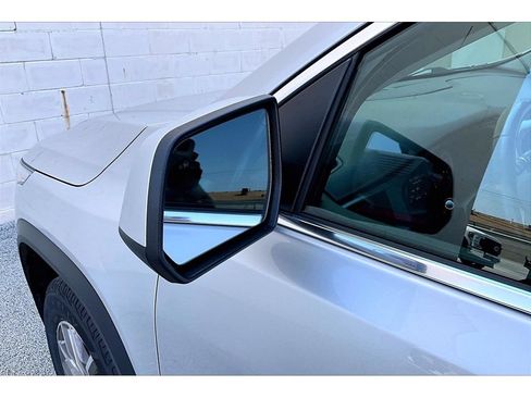Used 2019 GMC Acadia SLE w/ Driver Alert Package I FWD image 33