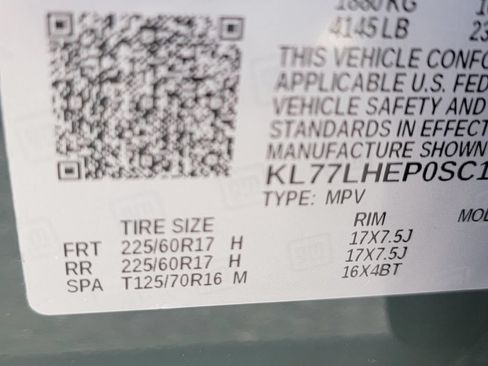 Used 2025 Chevrolet Trax LT FWD image 36