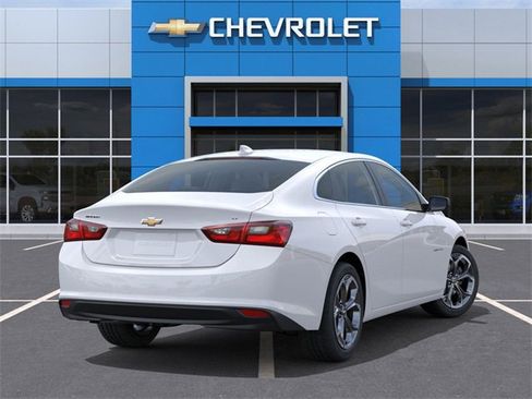 New 2025 Chevrolet Malibu LT image 4