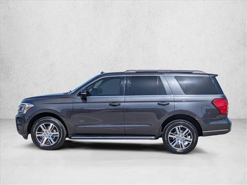 Used 2023 Ford Expedition XLT RWD image 9