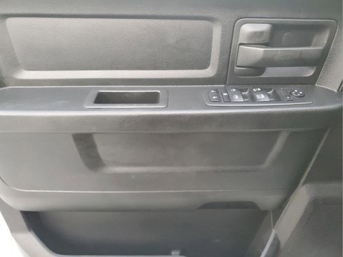 Used 2017 RAM 1500 Express w/ Express Value Package image 17