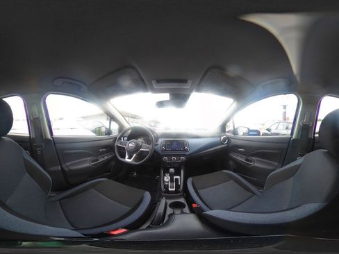 Used 2025 Nissan Versa SV FWD image 40