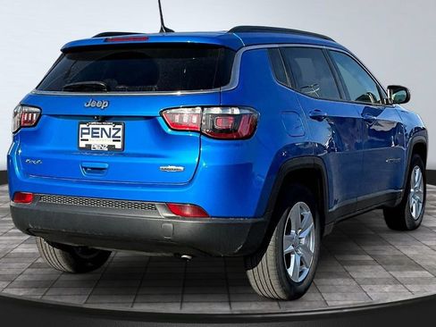 Used 2022 Jeep Compass Latitude w/ Convenience Group AWD/4WD image 6
