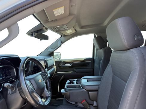 Used 2022 Chevrolet Silverado 1500 LT RWD image 10