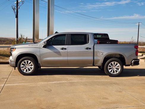 New 2026 Chevrolet Silverado 1500 Custom RWD image 5