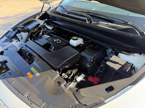 Used 2019 INFINITI QX60 Luxe w/ Essential Package image 40