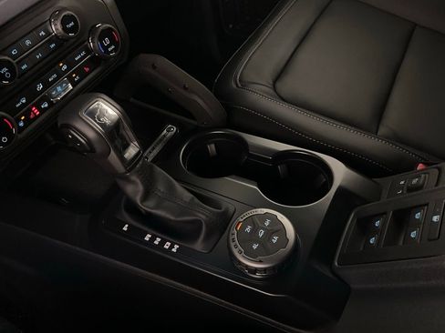 New 2026 Ford Bronco Outer Banks w/ Sasquatch Package image 18