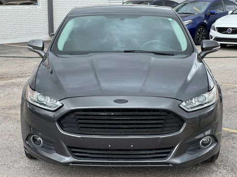 Used 2016 Ford Fusion SE FWD image 10