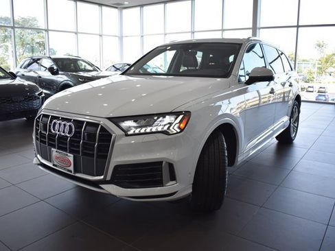 Used 2023 Audi Q7 3.0T Premium AWD/4WD image 3