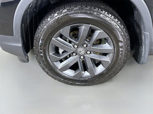 Used 2024 Honda Ridgeline Sport image 11