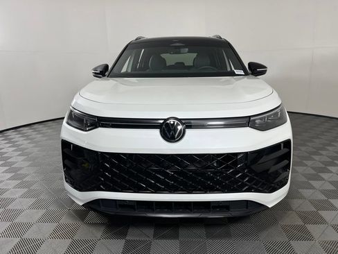 Used 2026 Volkswagen Tiguan SE R-Line AWD/4WD image 7