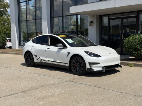 Used 2023 Tesla Model 3 Performance AWD/4WD image 2