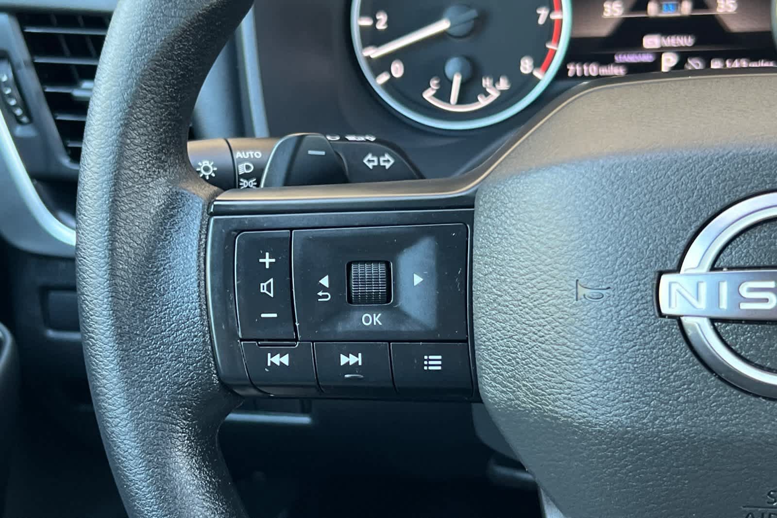 Used 2026 Nissan Rogue S FWD image 26