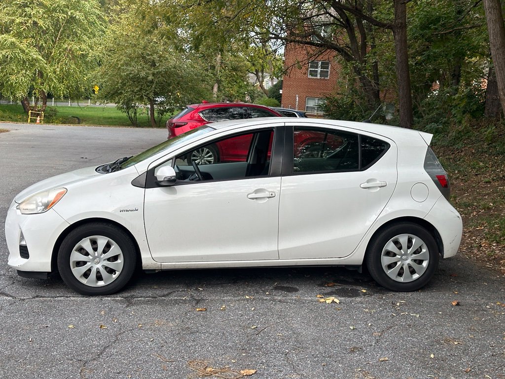 Used 2012 Toyota Prius C Two FWD image 4
