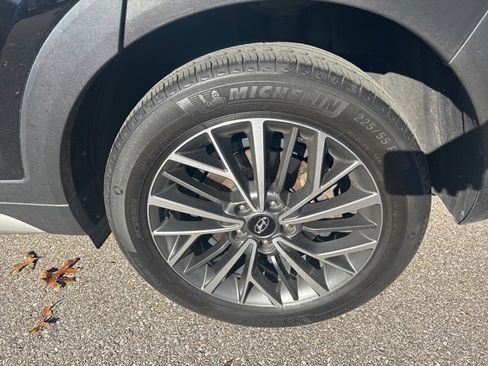 Used 2021 Hyundai Tucson Limited image 7