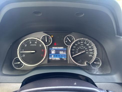 Used 2017 Toyota Tundra SR5 w/ SR5 Upgrade Package image 26