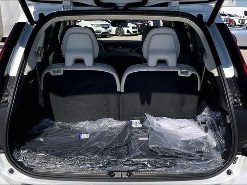 New 2026 Volvo XC90 T8 Ultra w/ Protection Package Premier AWD/4WD image 38